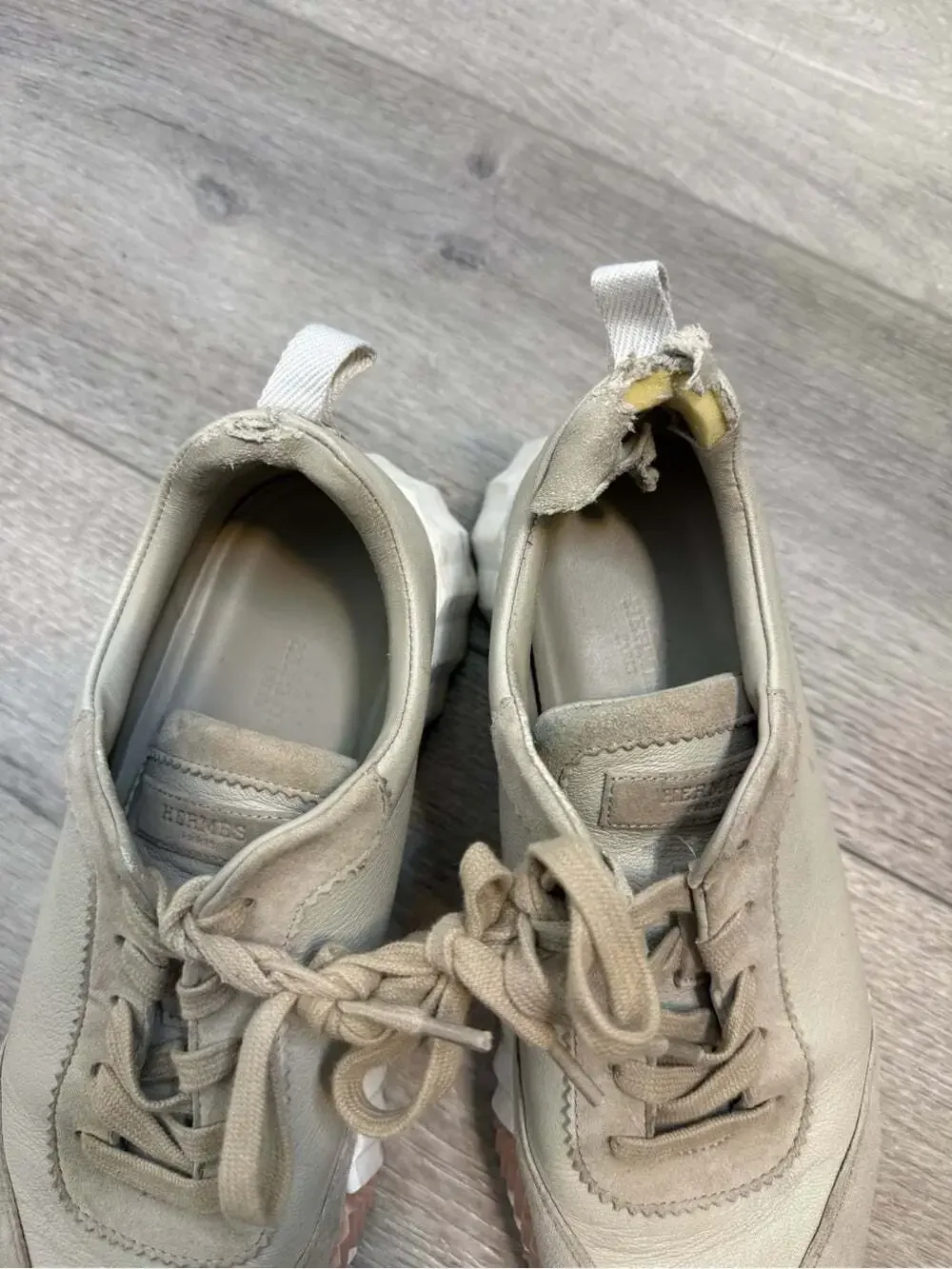 Hermes’ bouncing goatskin suede sneakers beige size 39